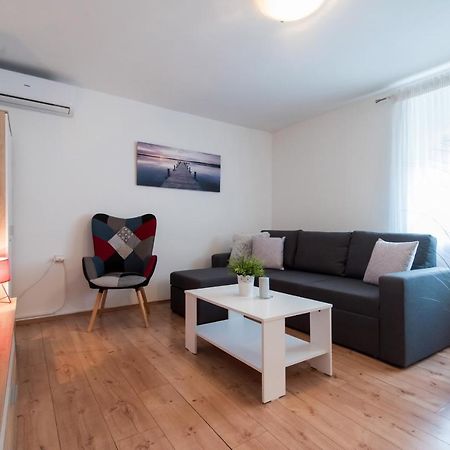 Apartment Luka Arbanasi Zadar Exterior photo